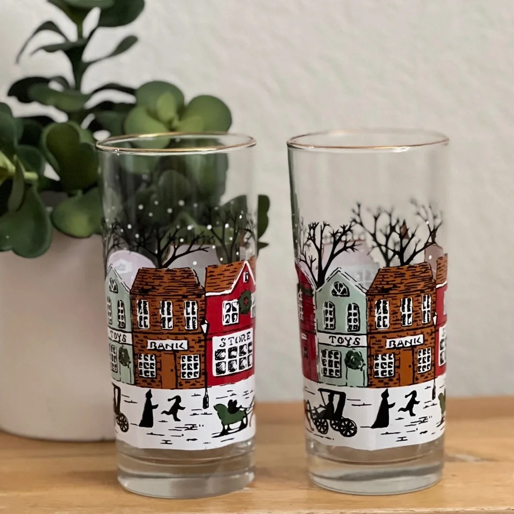 Vintage Libbey Glasses Winter Village Holiday Christmas Scene Gold Rim Set of 2